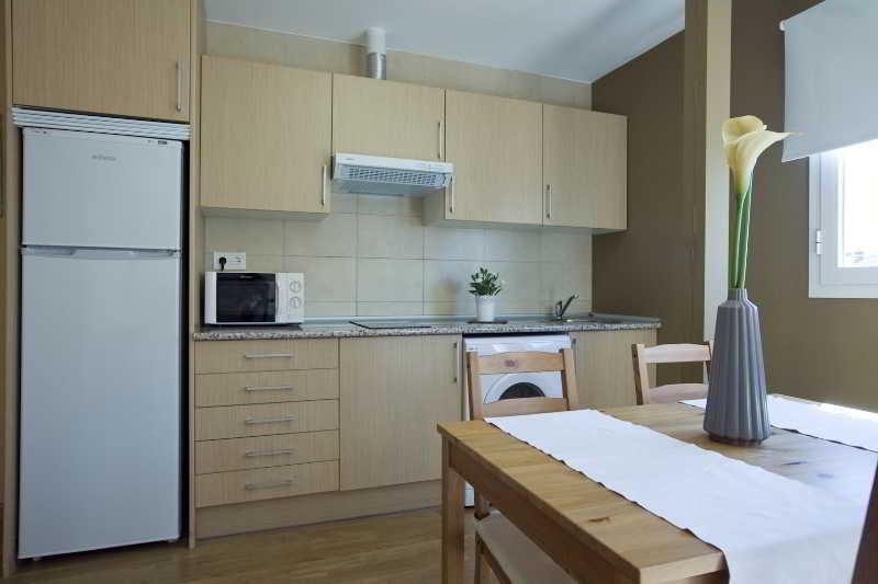 Apartamentos Apr Numancia マドリード エクステリア 写真