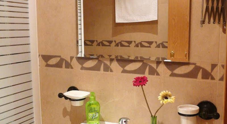 Apartamentos Apr Numancia マドリード エクステリア 写真