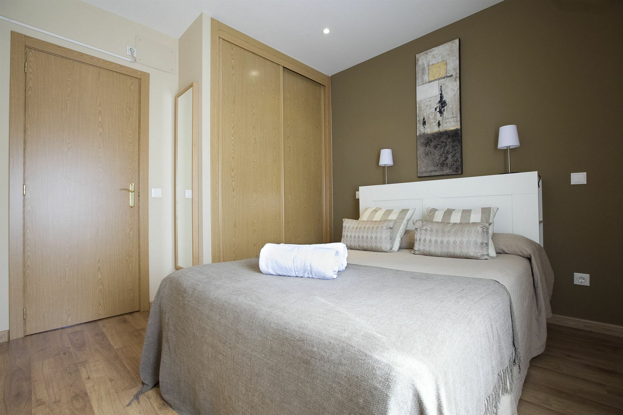 Apartamentos Apr Numancia マドリード エクステリア 写真
